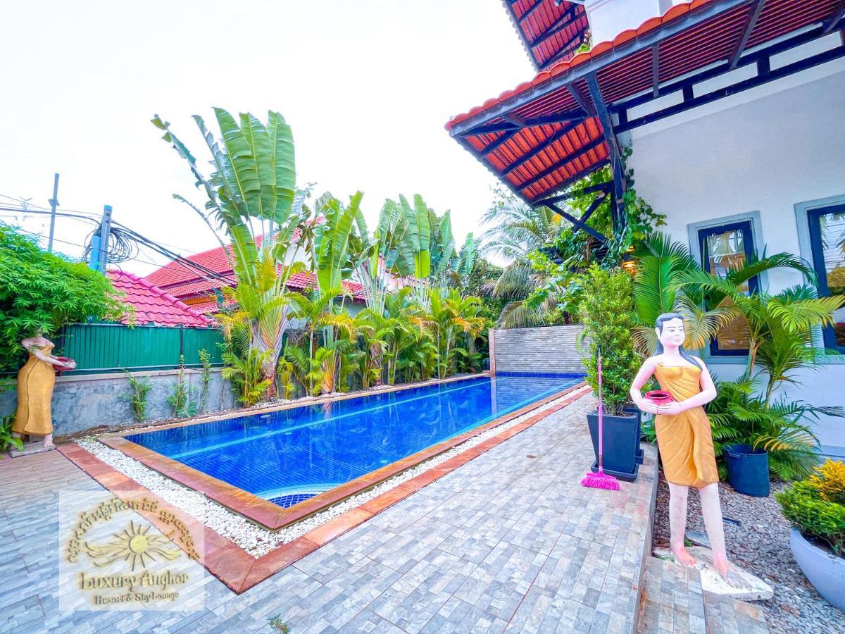 Luxury Angkor Resort & Sky Lounge Siem Reap Bagian luar foto