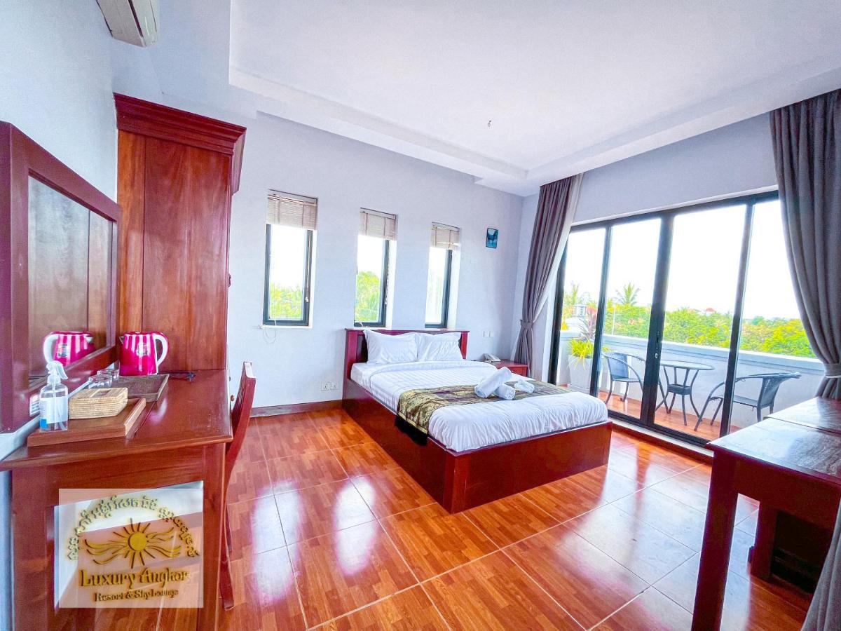 Luxury Angkor Resort & Sky Lounge Siem Reap Bagian luar foto